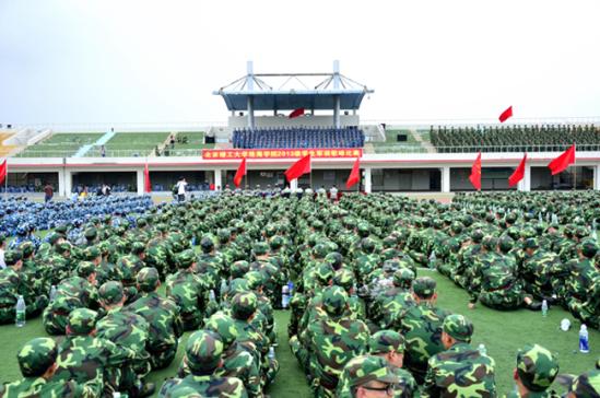 ����732�ڡ�����������׳־���ഺ����������