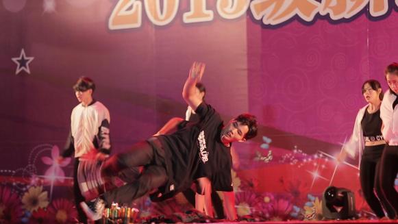 ������2015ӭ�������ؼ���LET'S SGET IT STARTED��